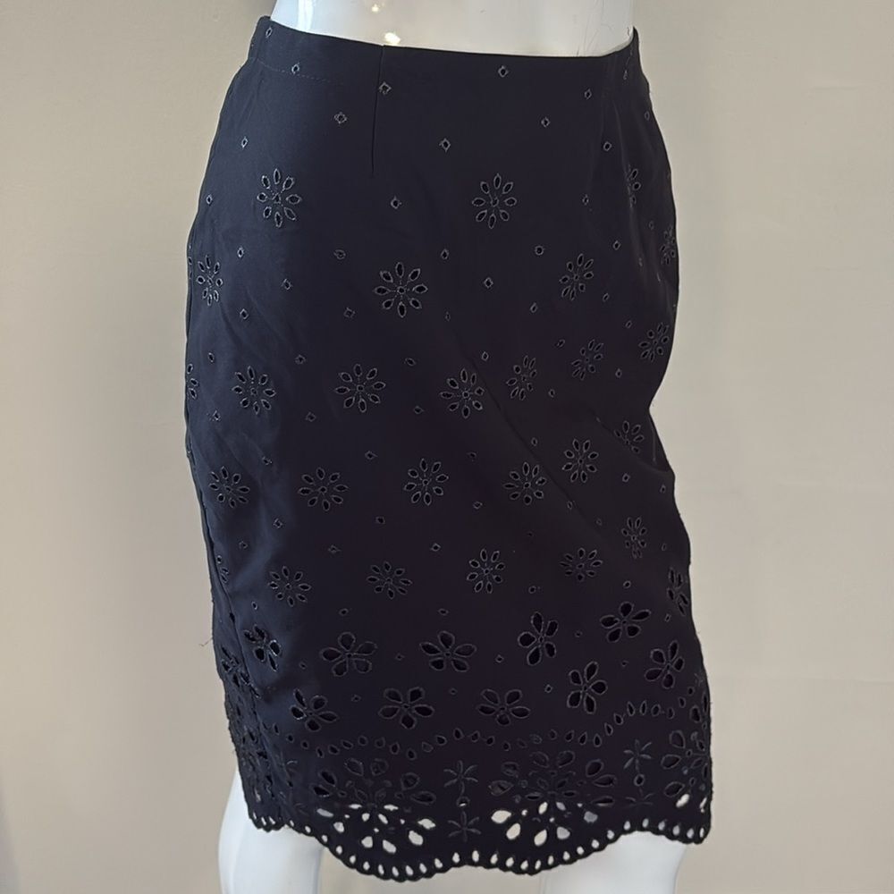 Marc Jacobs Black Floral Eyelet Broderie Anglaise Pencil Skirt w Scallop Hem